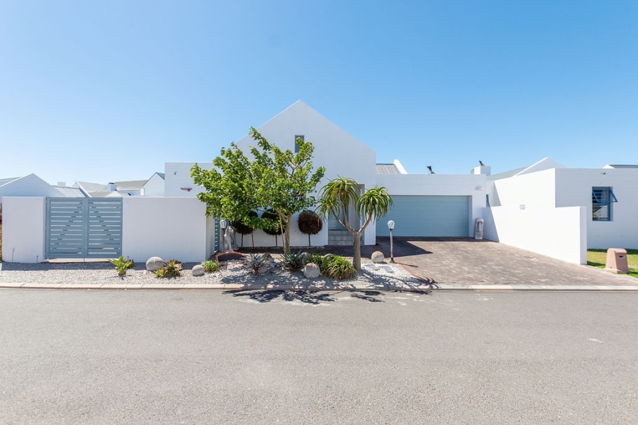 3 Bedroom Property for Sale in Blue Lagoon Western Cape